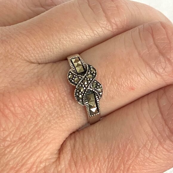Sterling Silver 925 Marcasite X Criss Cross Knot Band Ring Sz 7.5 - Picture 3 of 16